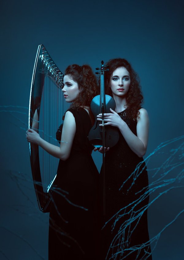 Luneris - Sisters en harmonie : le violon et la harpe dans une danse lumineuse