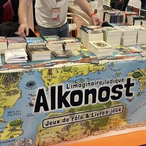 Le plumier des chimères - Stand Alkonost - l'imaginaire ludique : jeux de rôle et livres-jeux