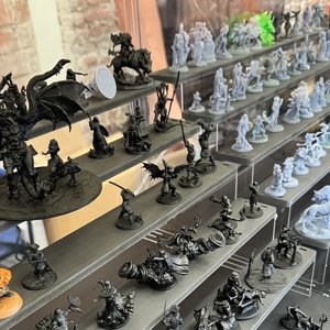 Scaleton - Vitrine de figurines fantastiques et miniatures de jeu