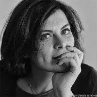 Dana DIMAT - Regard pensif en noir et blanc