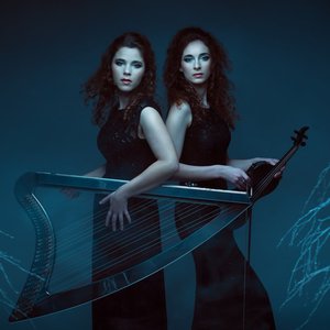 Luneris - Duo de musiciens enchanteurs dans une atmosphère mystique