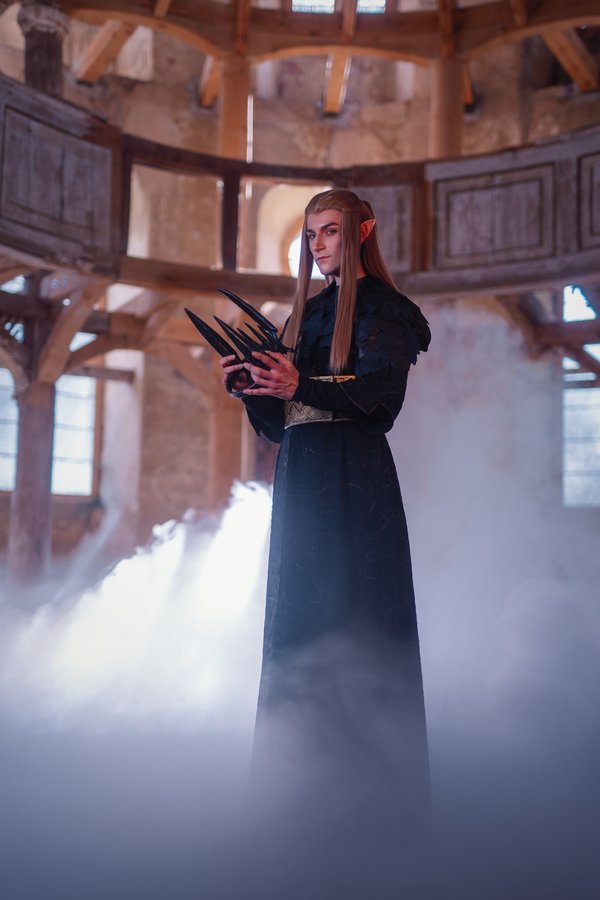 Guinshiki_Cosplay - Sombre Énigme : Le Magicien des Ombres dans un Monde Mystique