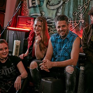 Jolly Jackers - Un groupe de musique prêt à enflammer la scène avec énergie et passion