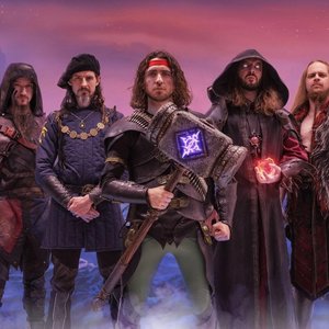 Gloryhammer - Légendes du métal : un voyage épique à travers des mondes fantastiques.