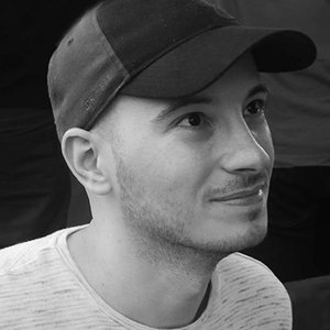 Ariel HOLZL - Un regard plein d'espoir et de curiosité