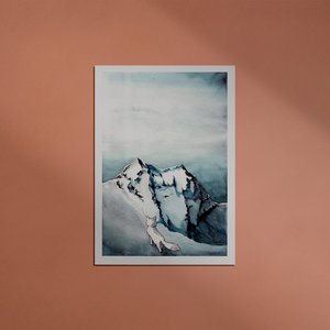 SLEEKIT - Le renard des neiges contemplant les sommets