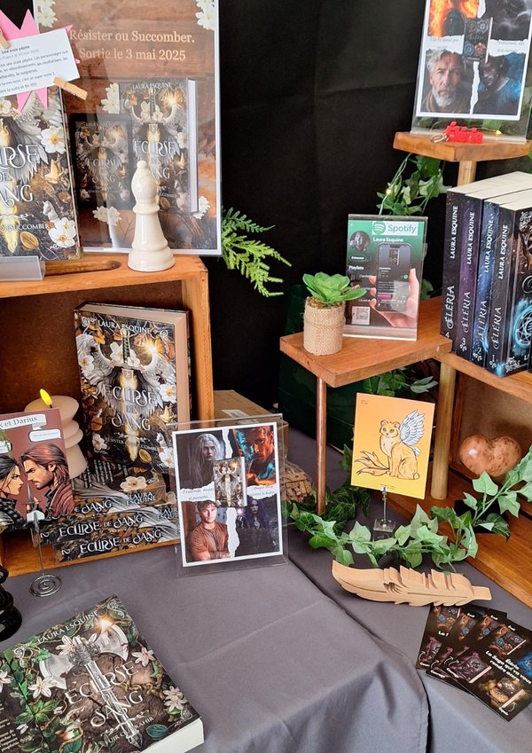 Laura ESQUINE - Book fair: Discover "Blood Eclipse" and other captivating works!