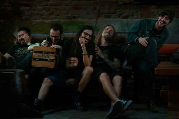 Blood of the Green - Moments de rires et de complicité entre amis dans un cadre décontracté