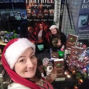 Vanessa ALTEMEYER - Signature festive pour la saga fantastique "Forthill" avec des auteurs en fête!